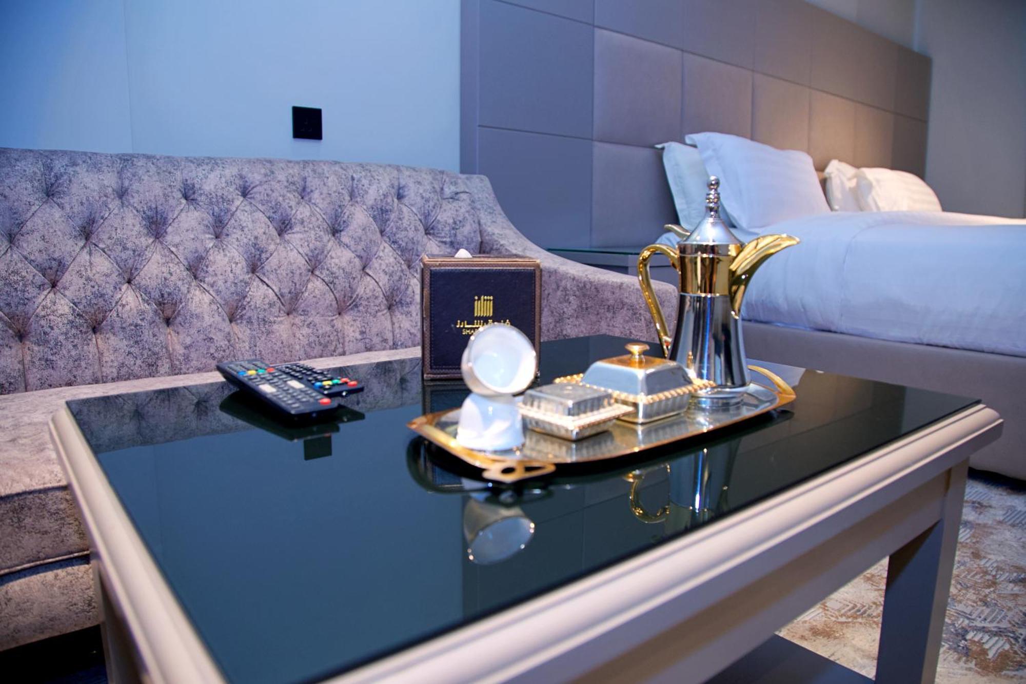 Sharz Hotel Бурайда Екстериор снимка